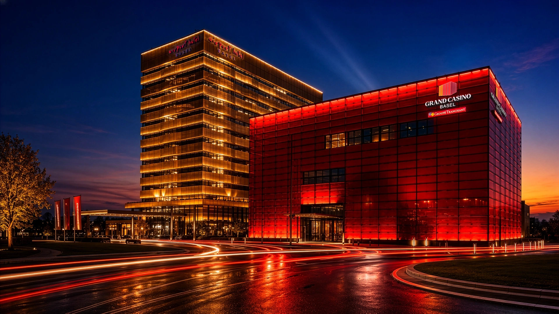 Fassade des Grand Casino Basel bei Nacht